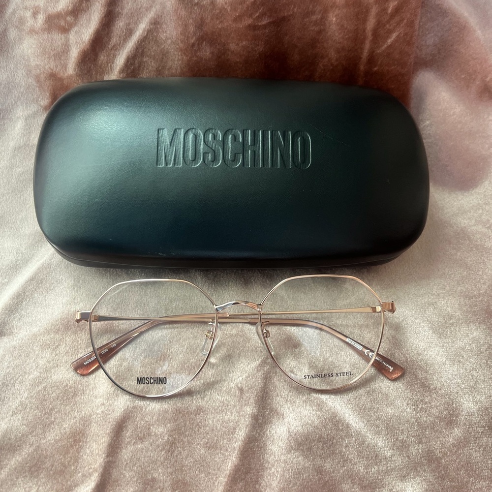 Moschino Rose Gold Round Metal Frame Glasses - Picture 3 of 4